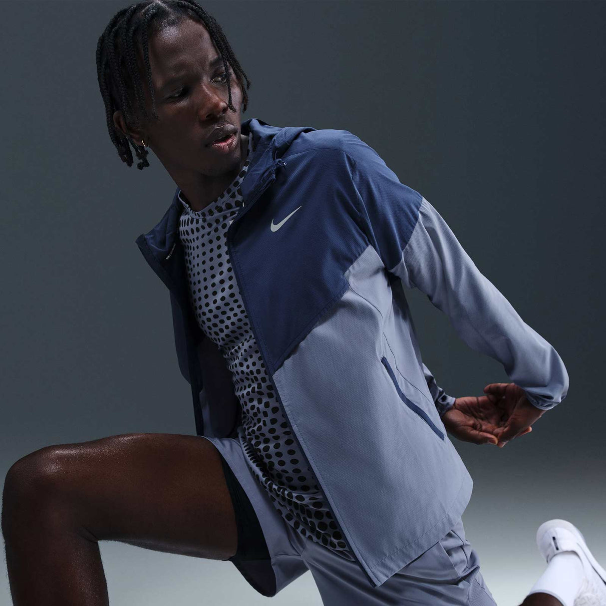 Nike Impossibly Light Windrunner Mens Running Jacket