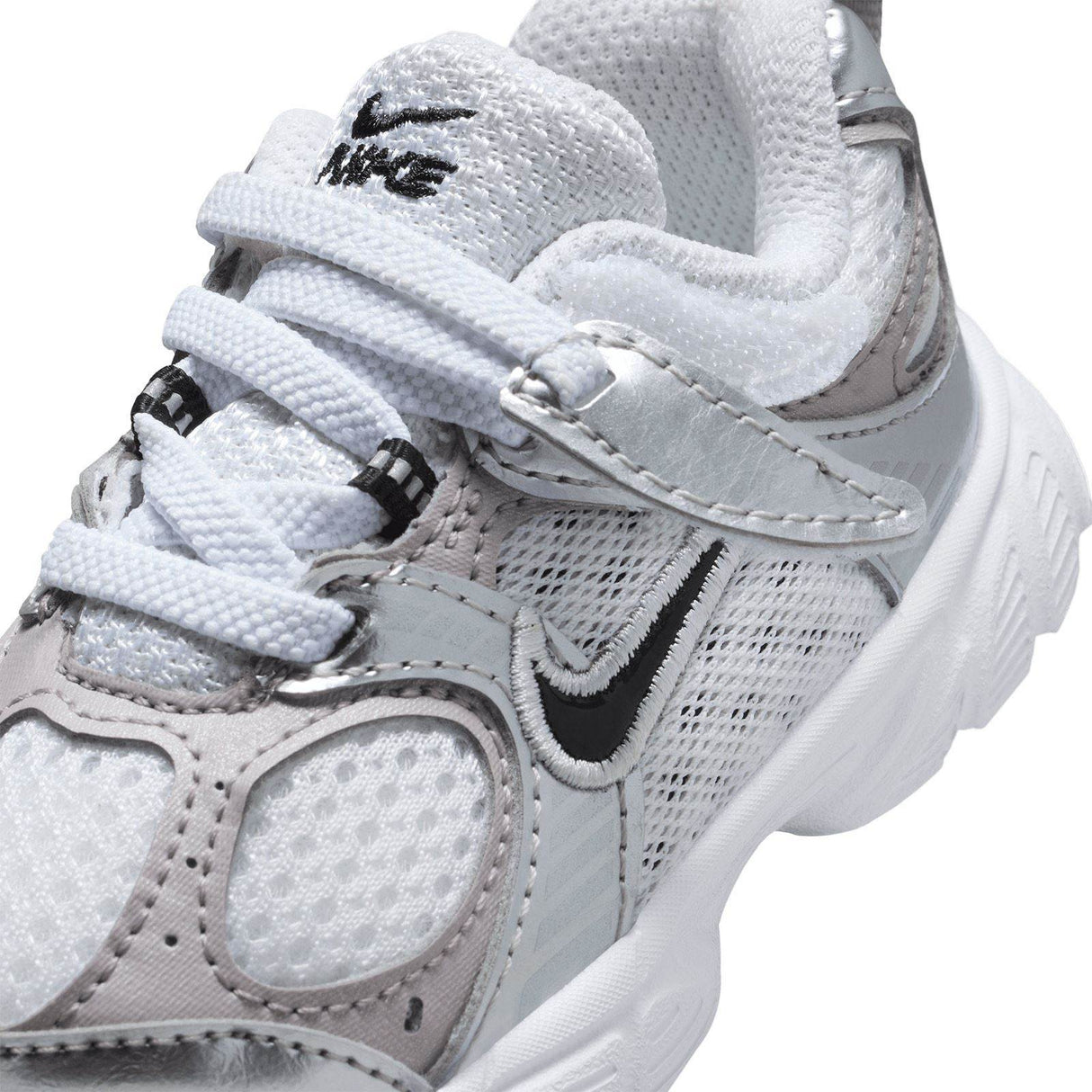NIKE INF V5 RNR WHITE