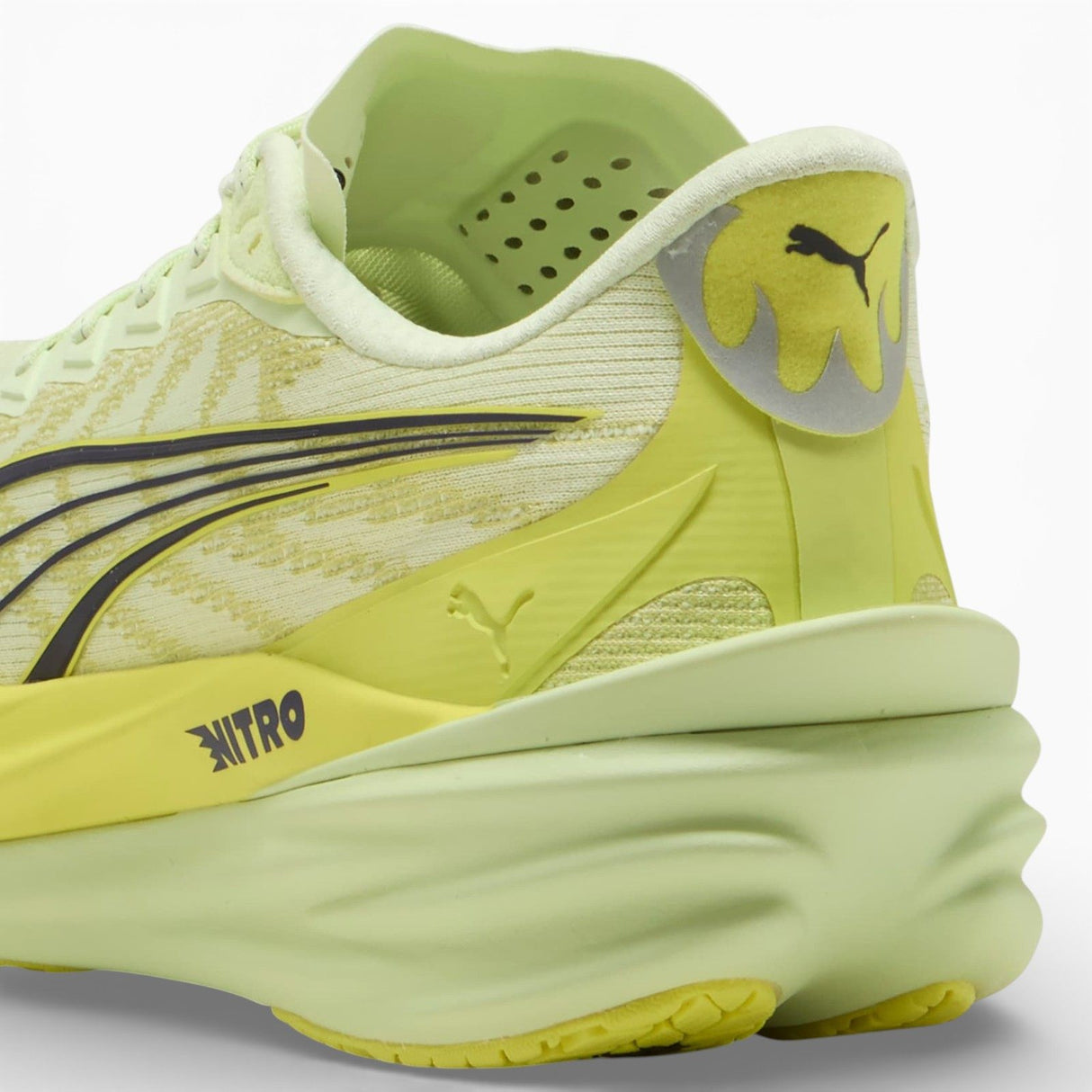 Puma Deviate Nitro 4 Mens Regular-Width Running Shoes