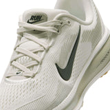 NIKE Vomero 18 Girls Green