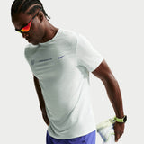 Nike Mens DFADV AEROSWIFT GFX SS Green