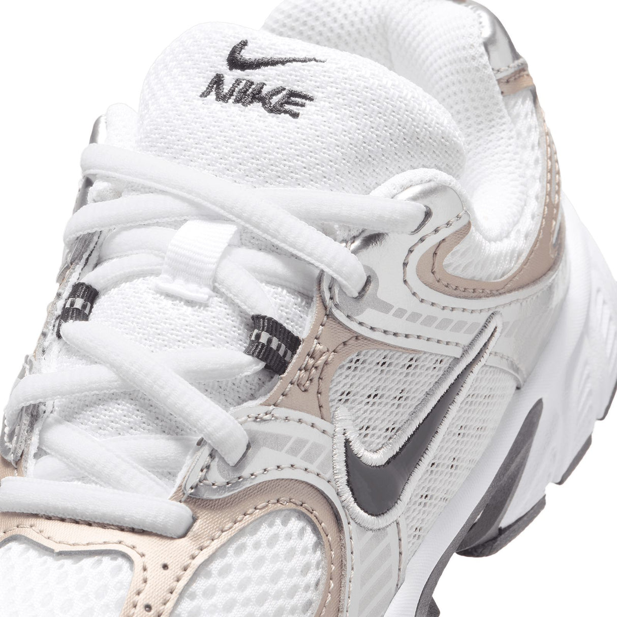 Nike V5 RNR PS Junior White/Black/Grey