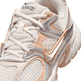 Nike V5 RNR Trainers Wmns Off White