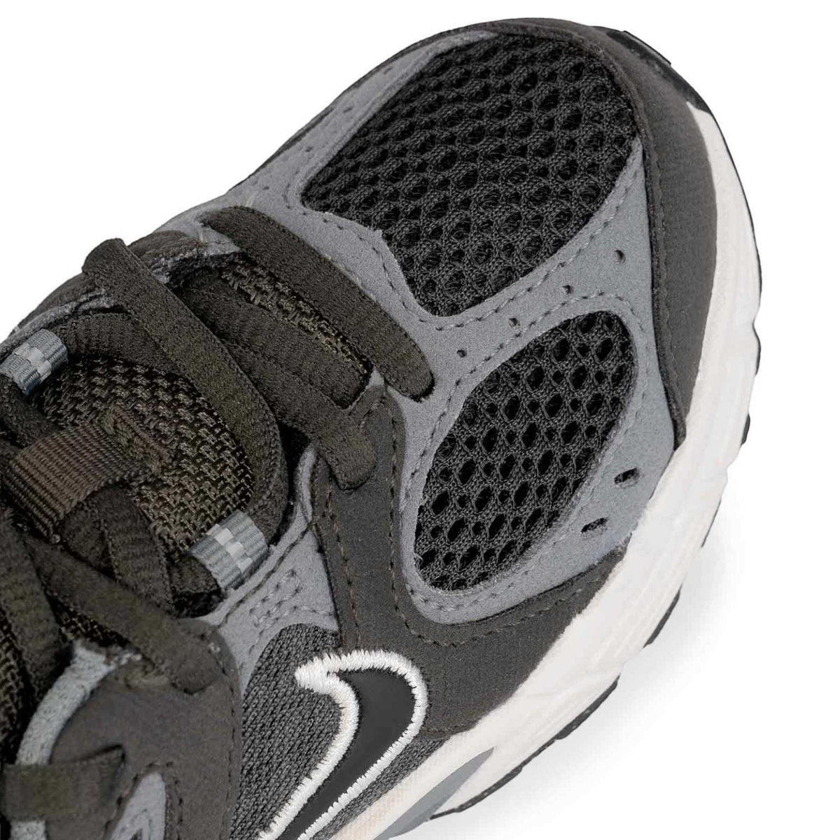 Nike V5 Runner Suede Jr Kids Grey