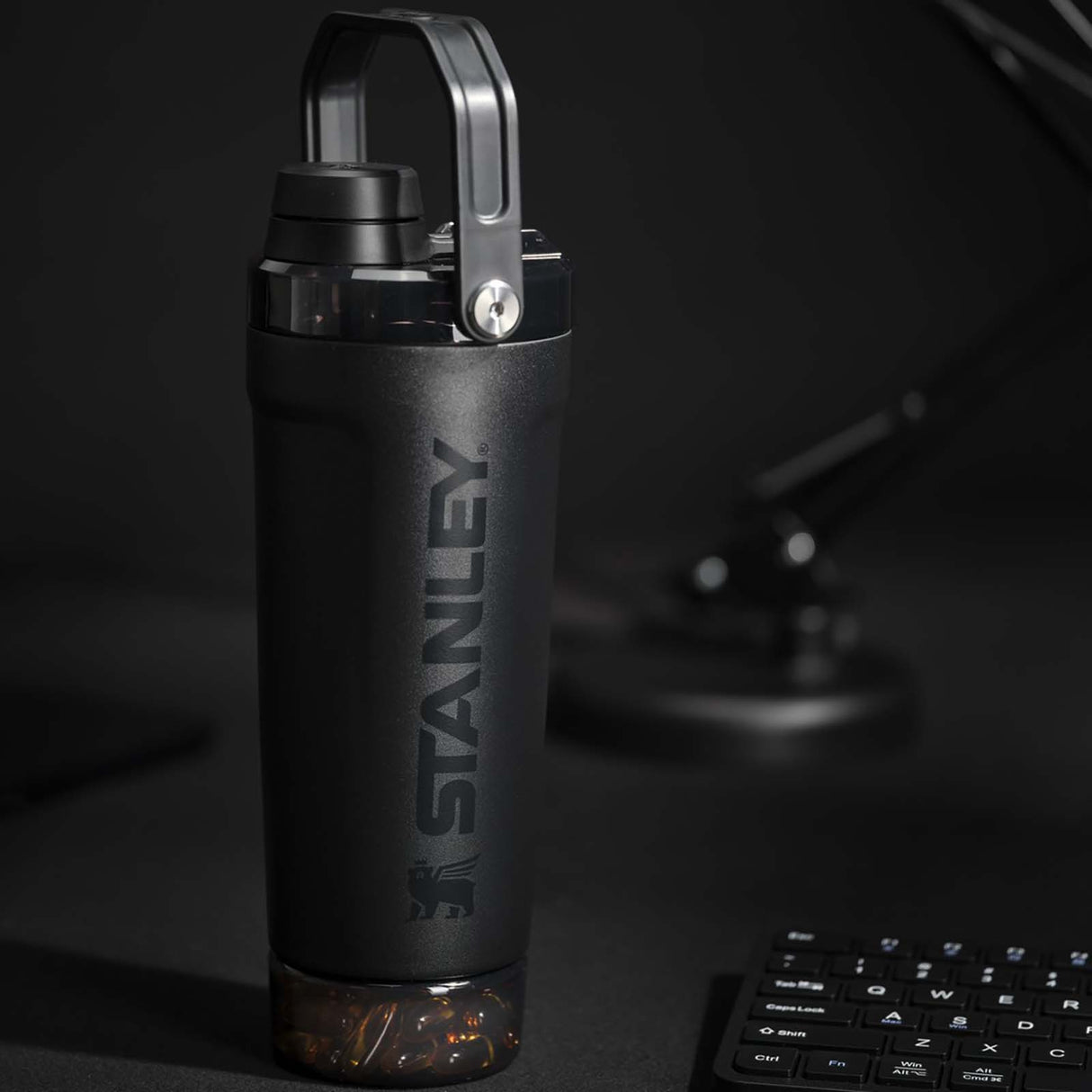 Stanley The Vitalize Shaker Black