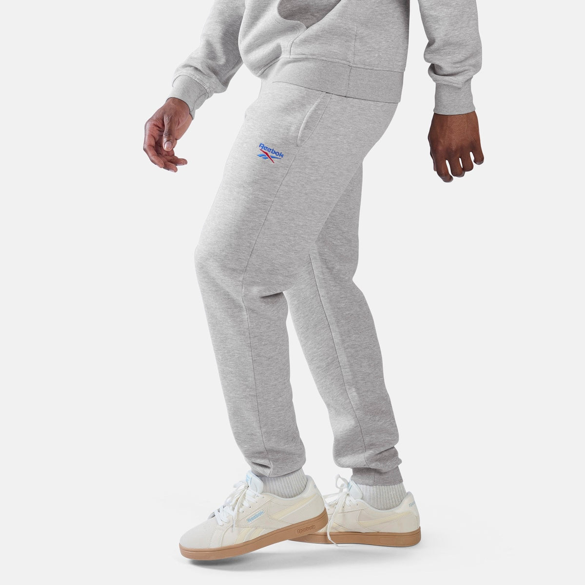 Reebok Mens ID 2-COLOUR LOGO FLEECE CUFFED JOG PANT LIGHT GREY MARL