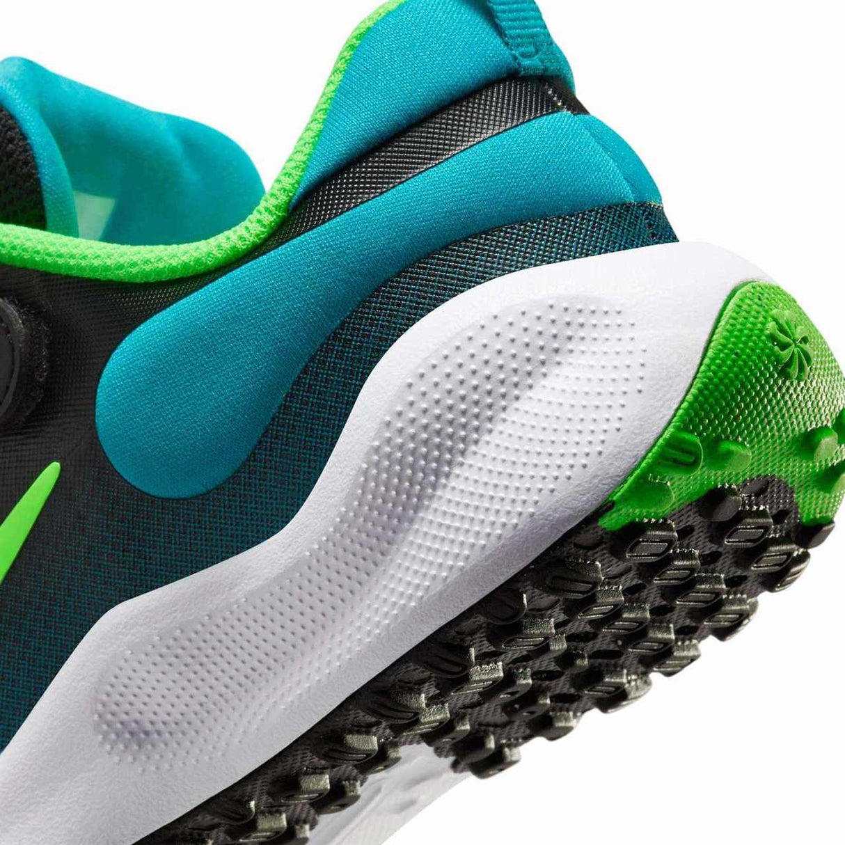 Nike Revolution 7 Junior Kids Shoes
