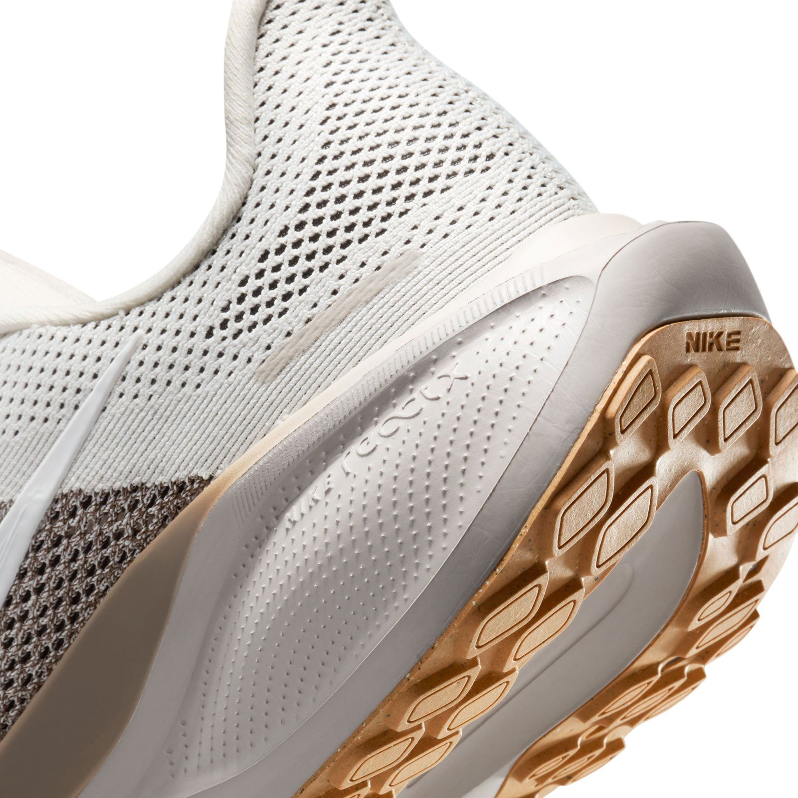 nike pegasus women's running shoes