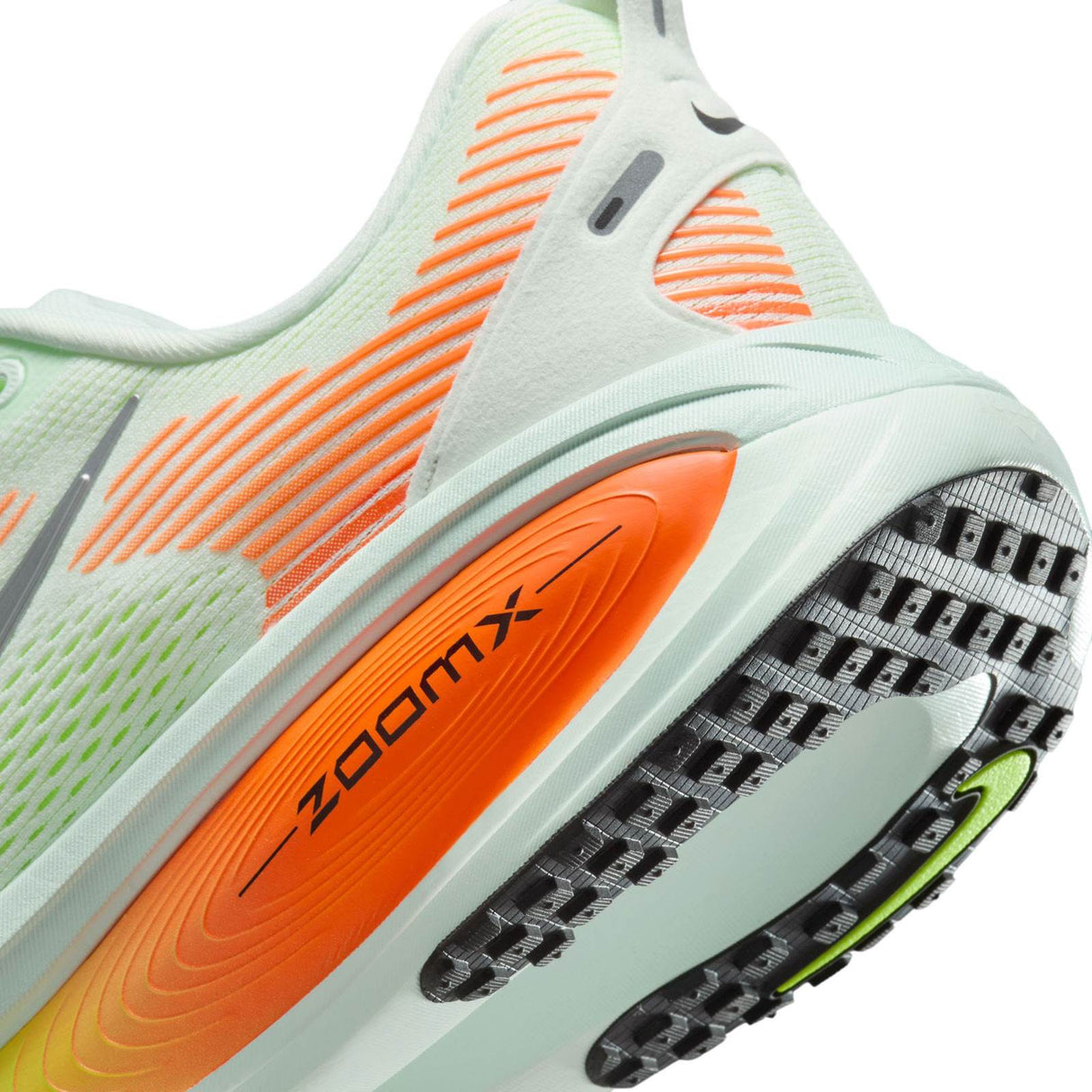 Nike Vomero 18 Mens Road Running Shoes