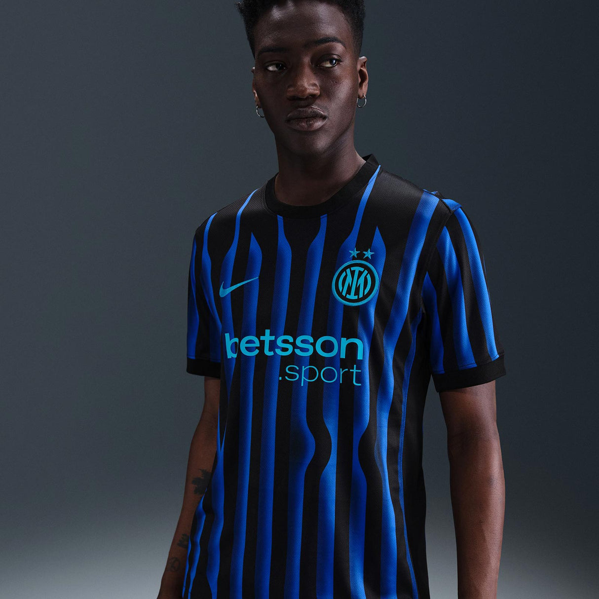 Nike Inter Milan 2025/26 Stadium Home Jersey - Model View