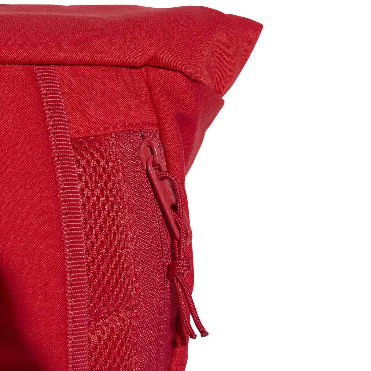adidas Arsenal Football Club 2025/26 Backpack Close-Up Zip View