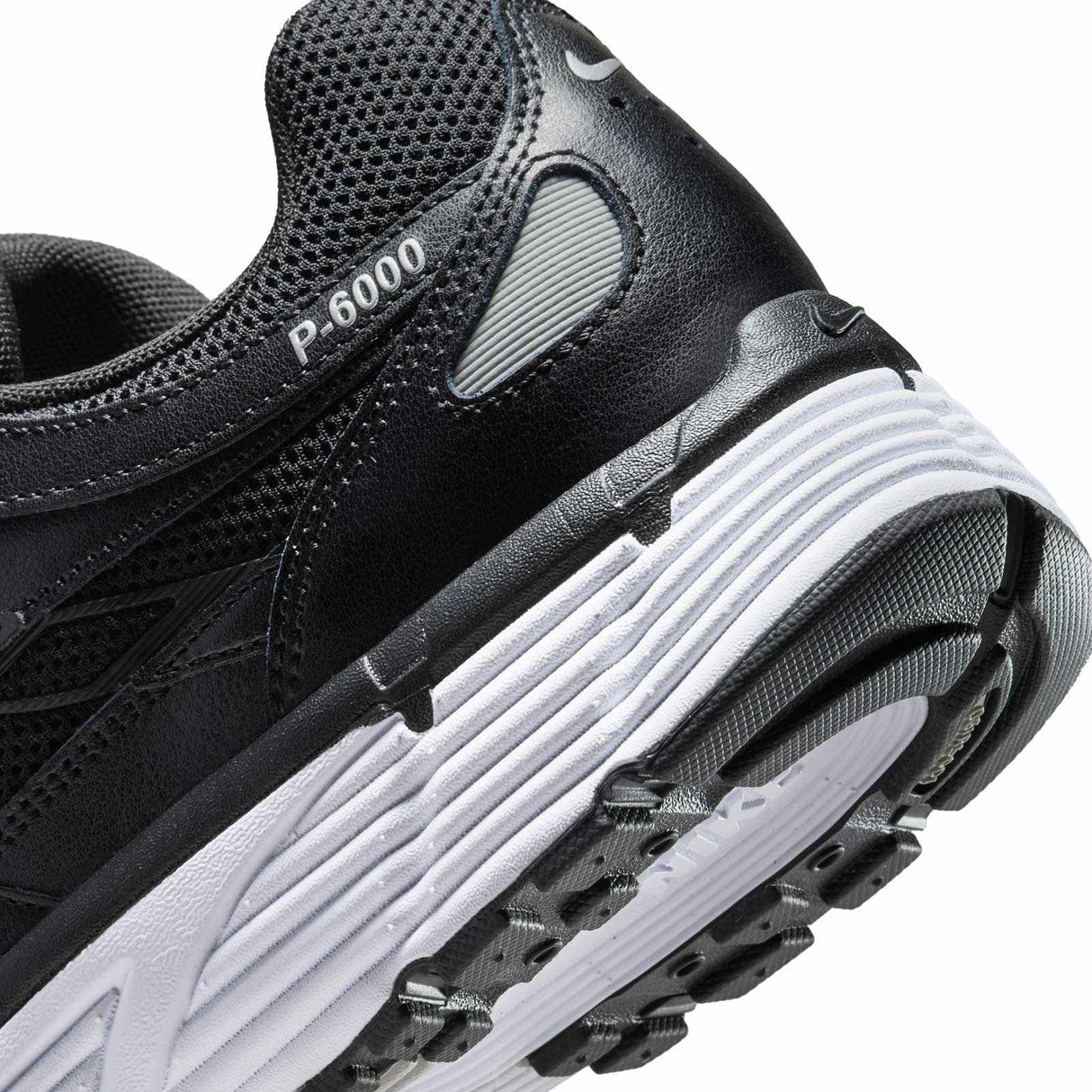 Nike P-6000 Mens Shoes