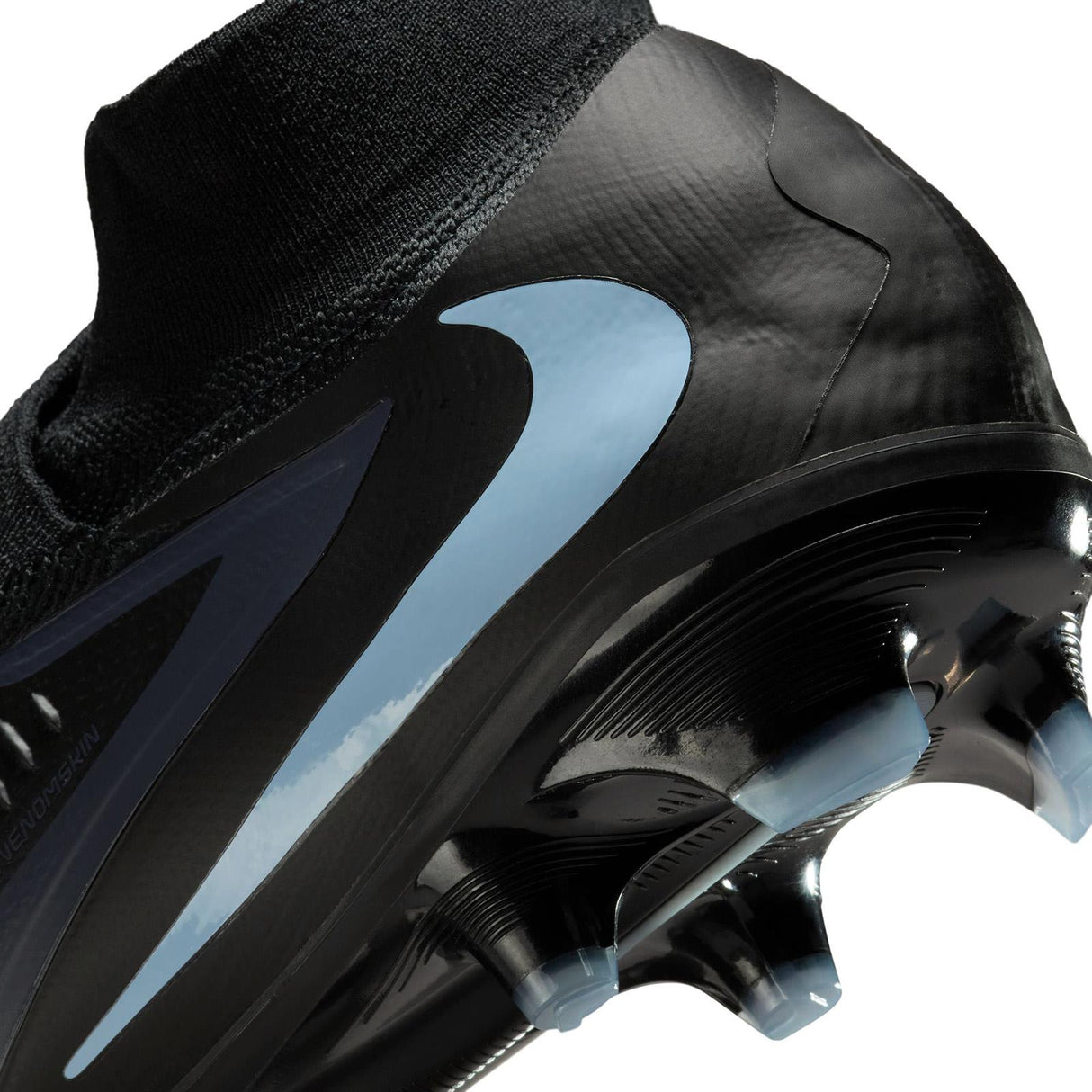 Nike Phantom 6 High Pro Firm-Ground Dynamic Fit Football Boots