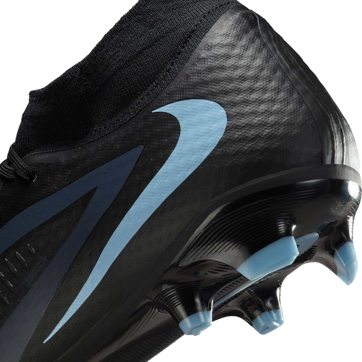 Nike Phantom 6 High Academy Multi-Ground Football Boots