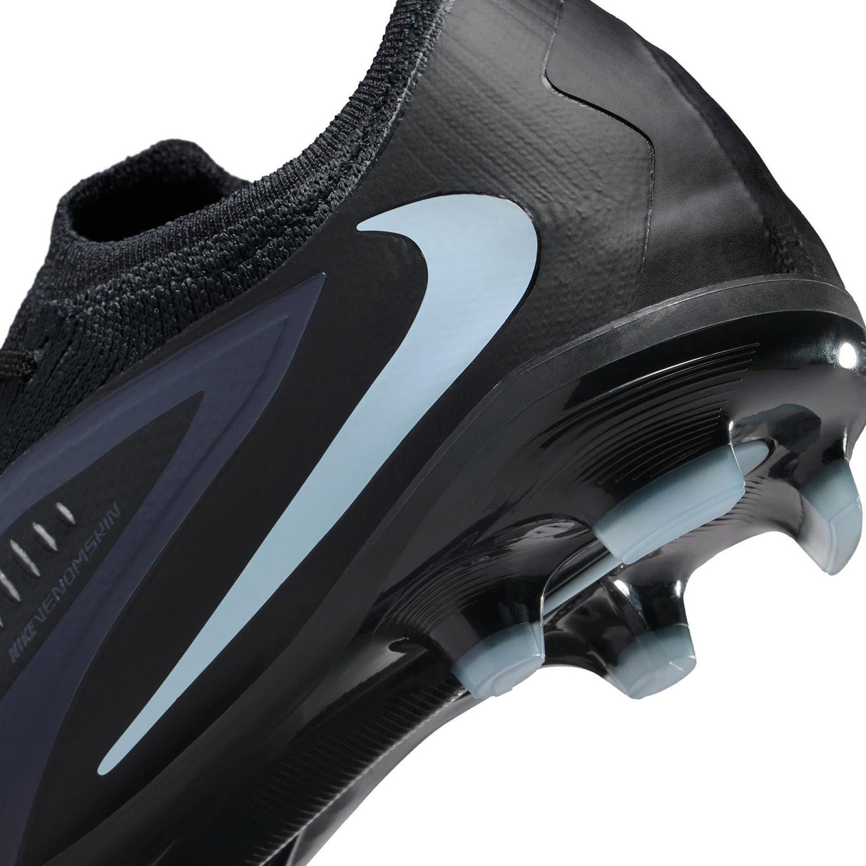 Nike Jr. Phantom 6 Low Pro Multi-Ground Football Boots
