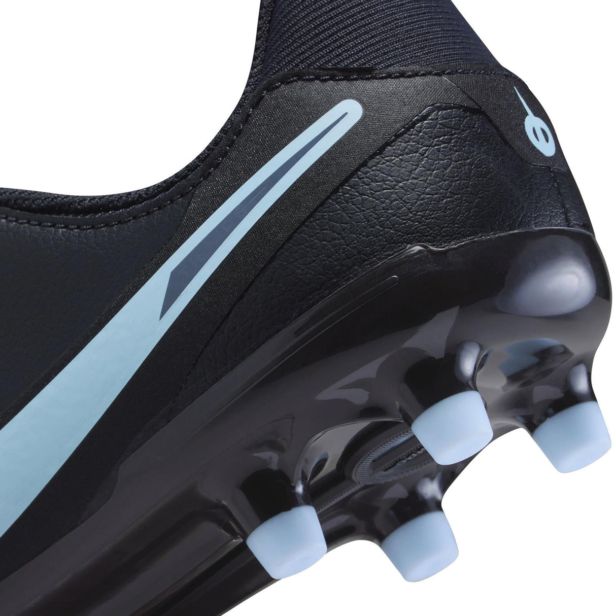 Nike Jr. Tiempo Legend 10 Academy Kids Multi-Ground Low-Top Football Boots
