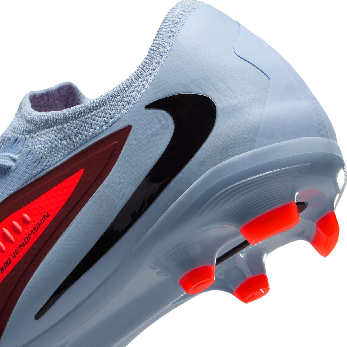 Nike Jr. Phantom 6 Low Pro Multi-Ground Football Boots