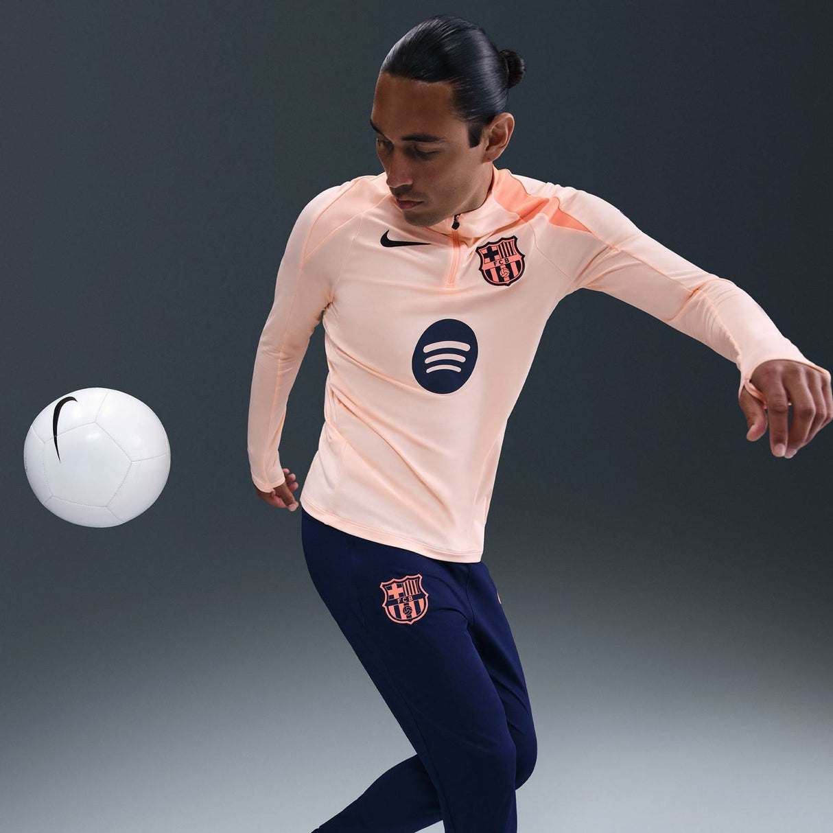 Nike FCB 25 3rd Strike Drill Top Orange