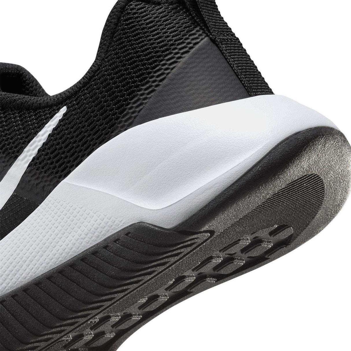 Nike Wmns MC Trainer 3 Black/White
