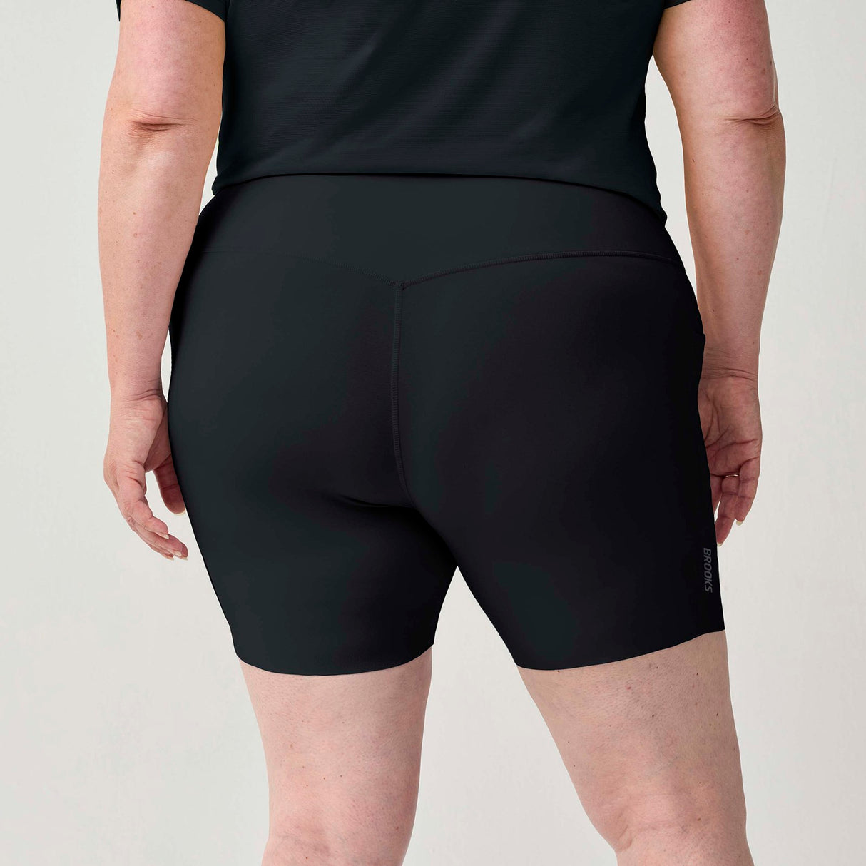 Brooks Wmns Chaser 7 Short Tight Black