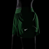 Nike W Swift DF MR 2N1 Shorts Green