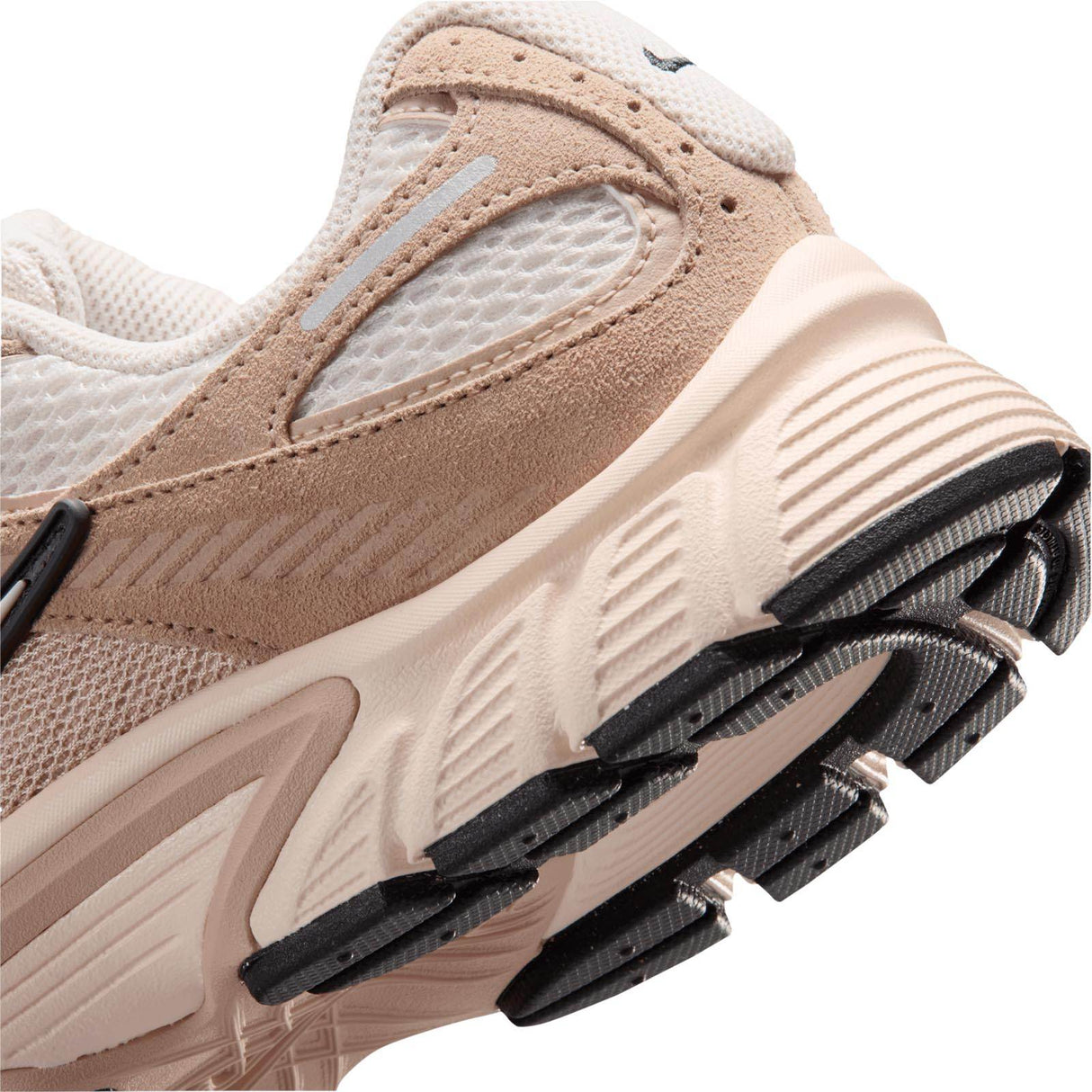 Nike V5 RNR SE Trainers Wmns Brown