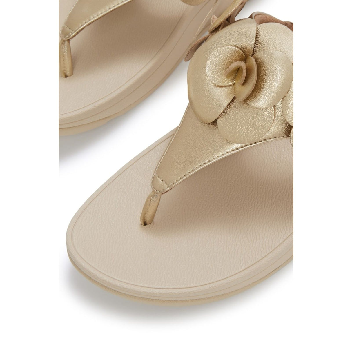 Fitflop Womens Lulu Flower Toe-Post Sandals Platino