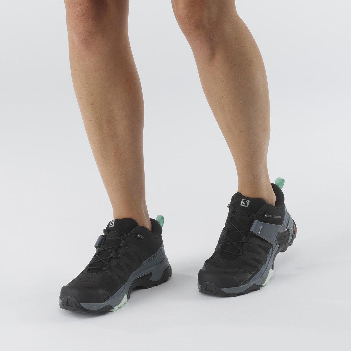 Salomon X ULTRA 4 GORE-TEX Womens Hiking Shoes
