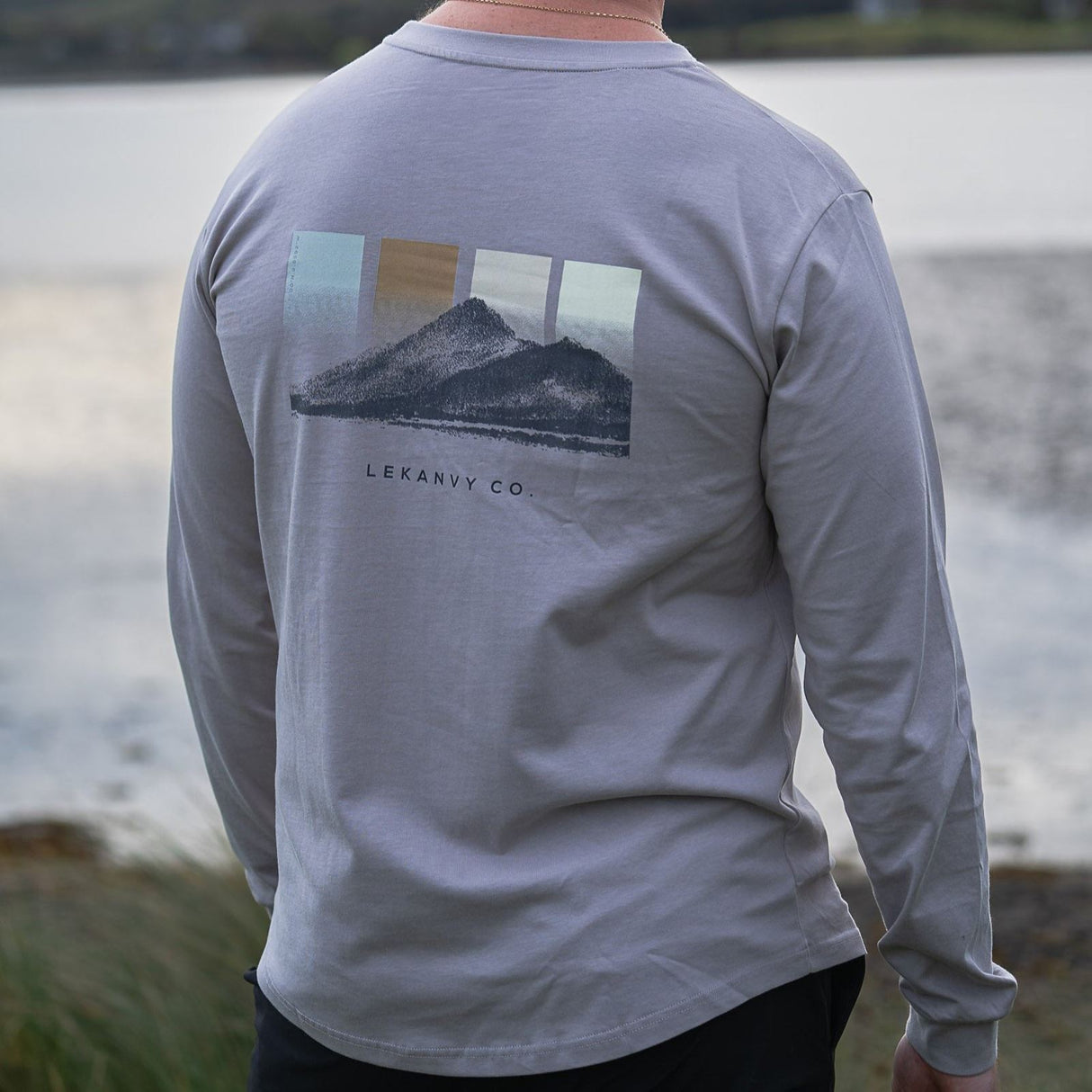 LeKanvy Travel Mens Long Sleeved Graphic Top