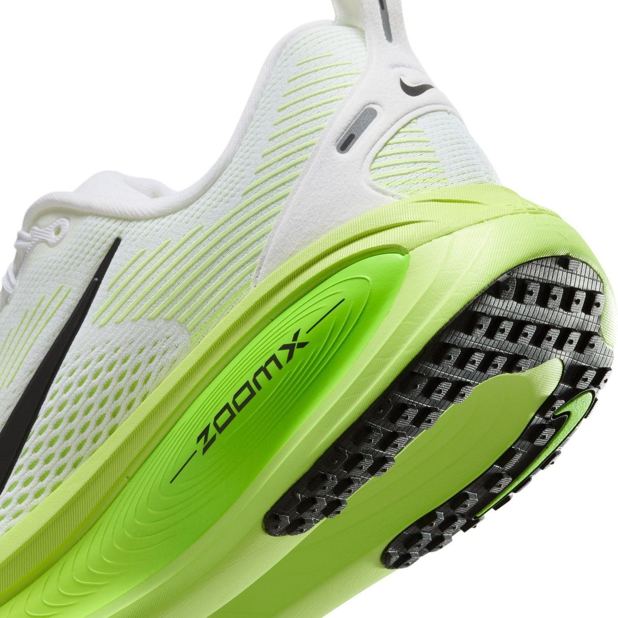 Nike Vomero 18 Mens Road Running Shoes