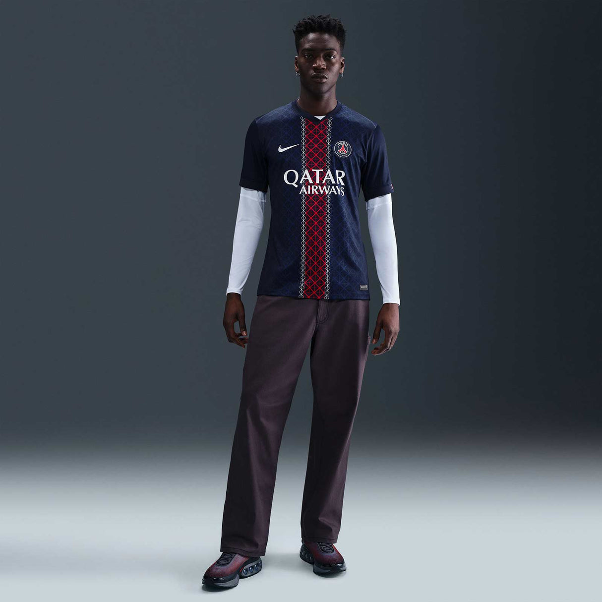 Nike Paris Saint-Germain 2025/26 Stadium Home Mens Dri-FIT Soccer Replica Jersey