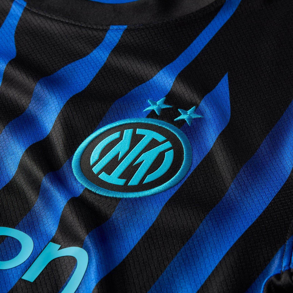 Nike Inter Milan 2025/26 Stadium Home Jersey - Close up View