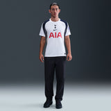 Nike Tottenham Hotspur 2025/26 Home Jersey - Model