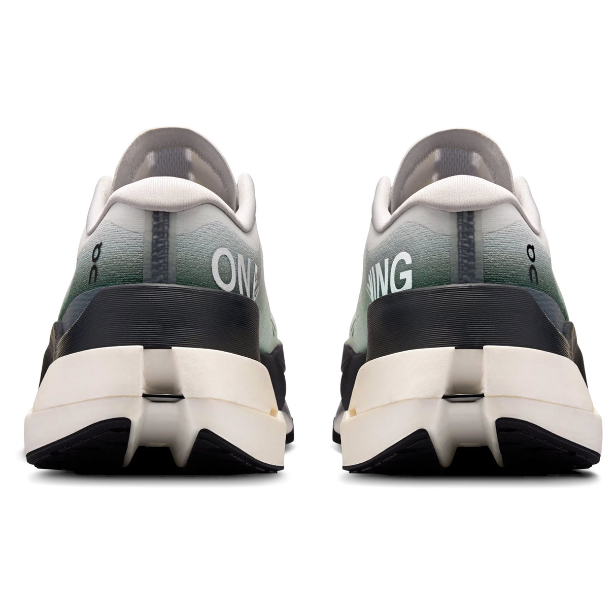 ON Mens Cloudboom Max White/Black