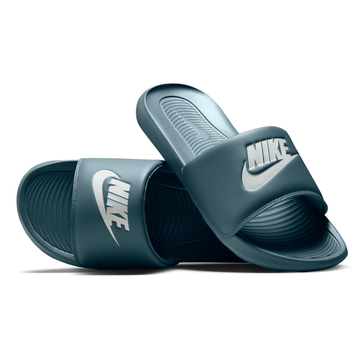 Nike Victori One Mens Blue
