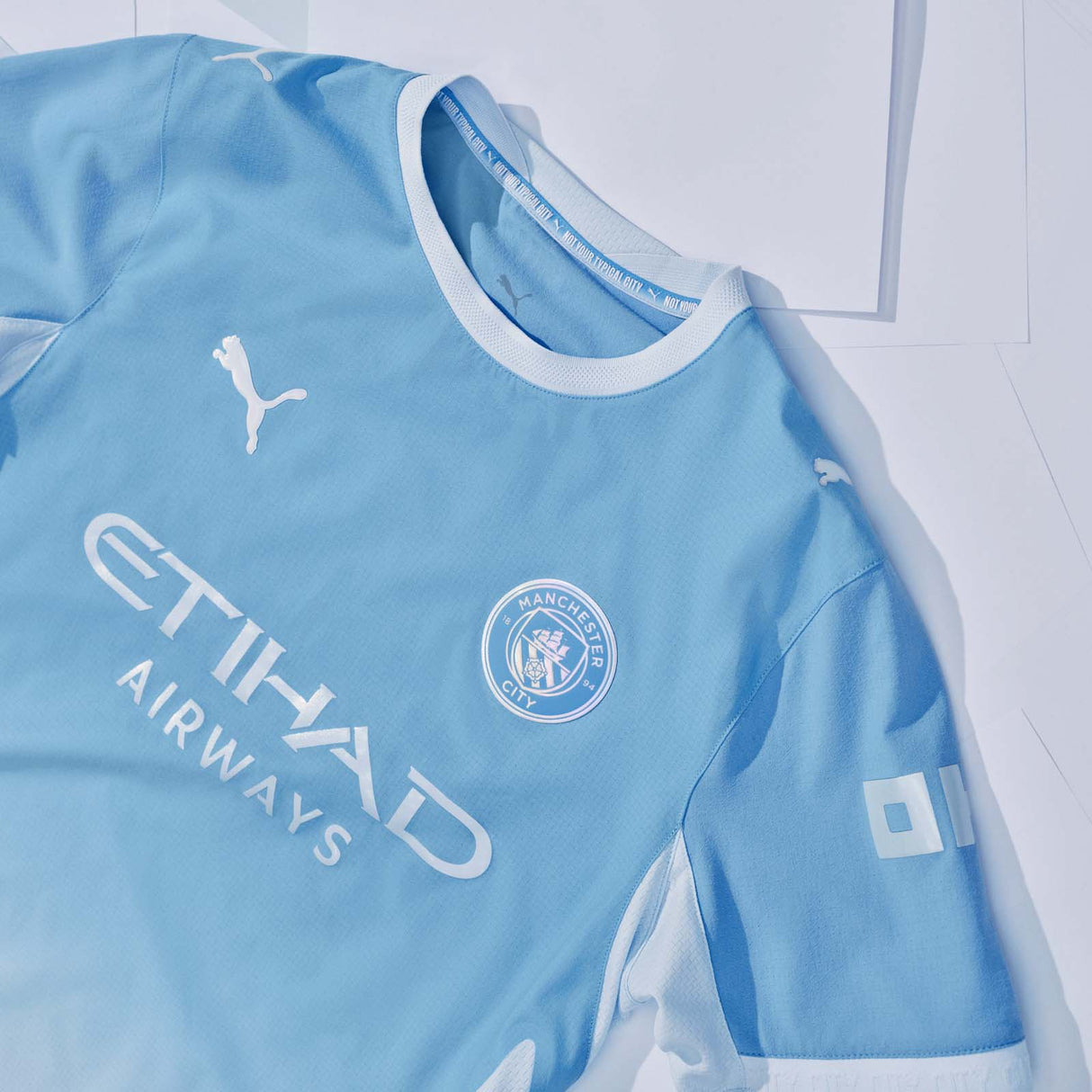 Puma MCFC 26 Kids Home Kit Blue