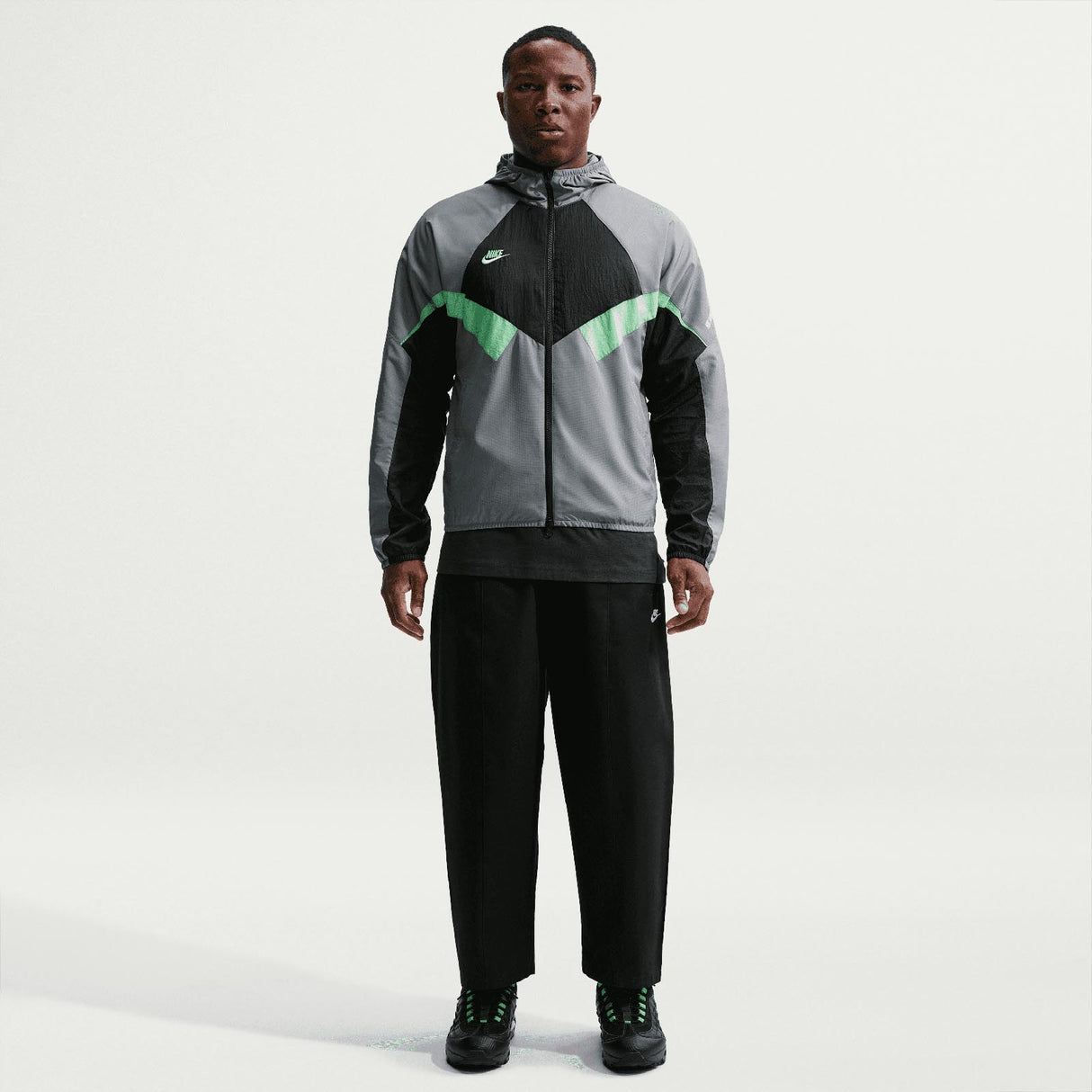 Nike Mens RPL PRMR hd Trk Jacket Green