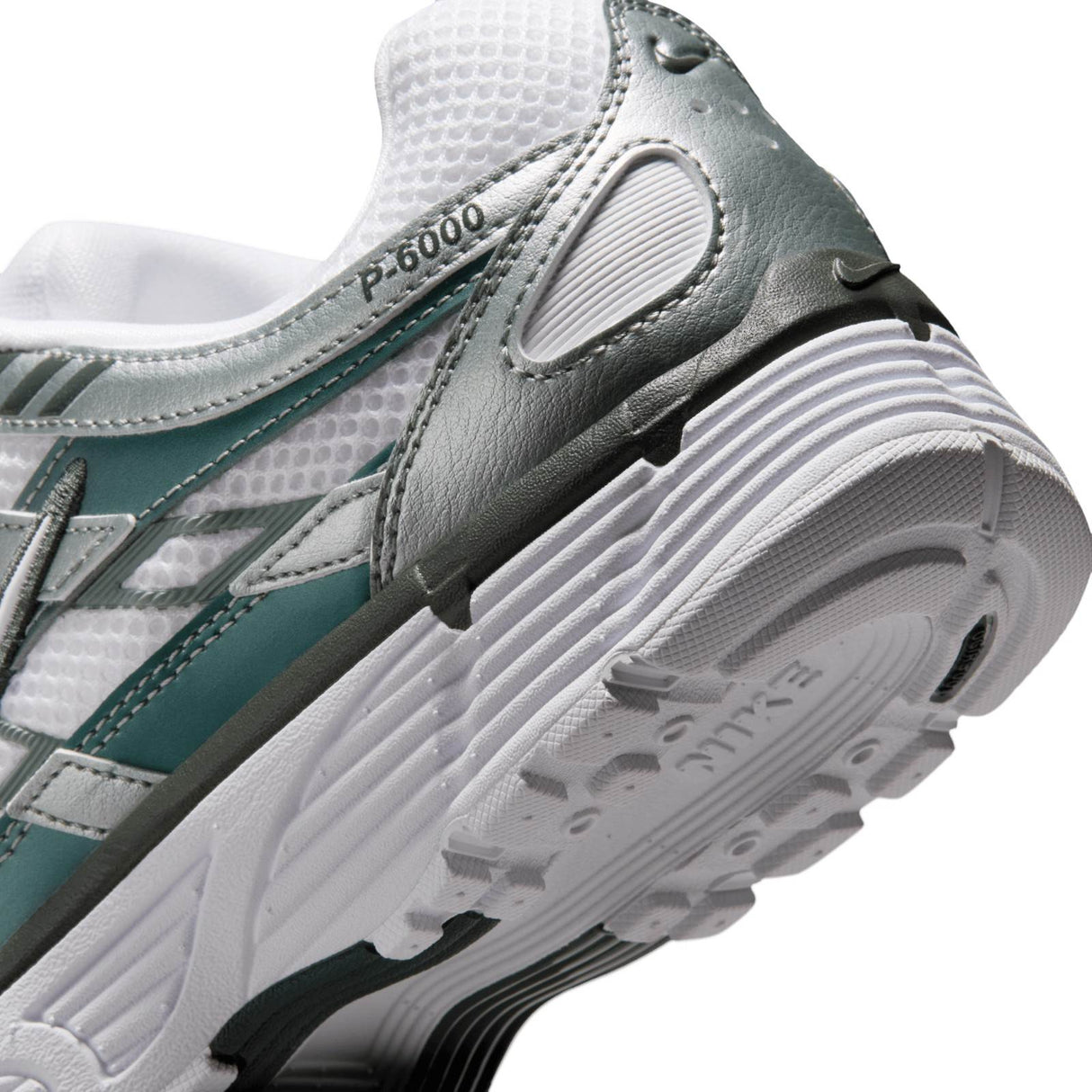 Nike P 6000 Trainers Wmns White/Green