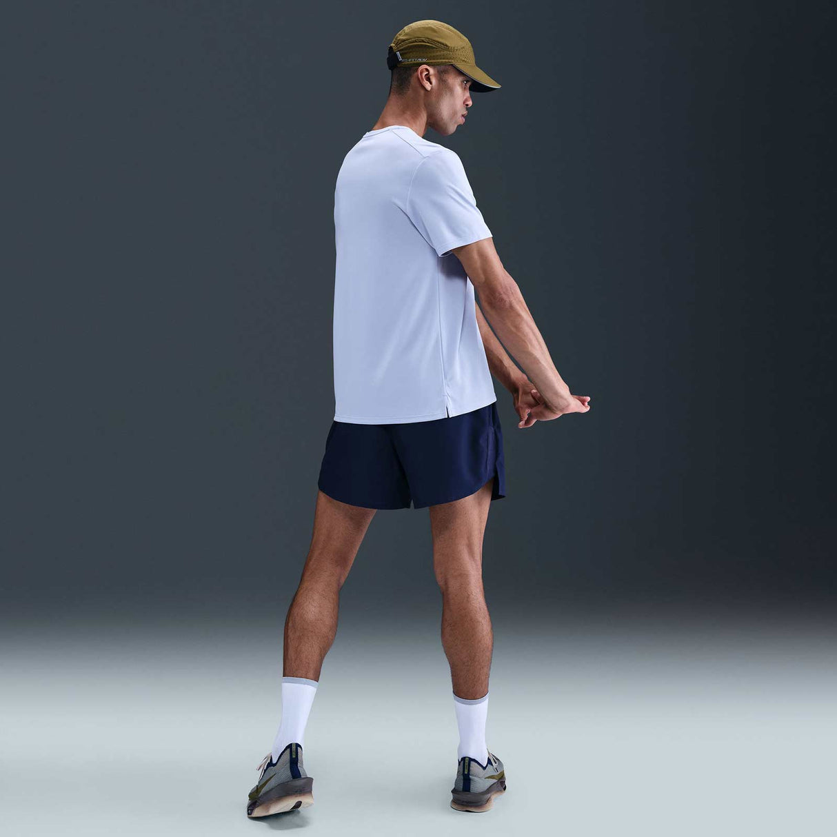 Nike Miler Mens Dri-FIT UV Short-Sleeve Running Top