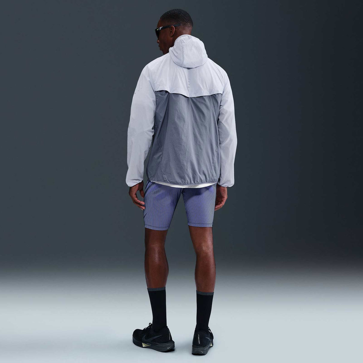 Nike Stride Mens Repel UV Running Jacket