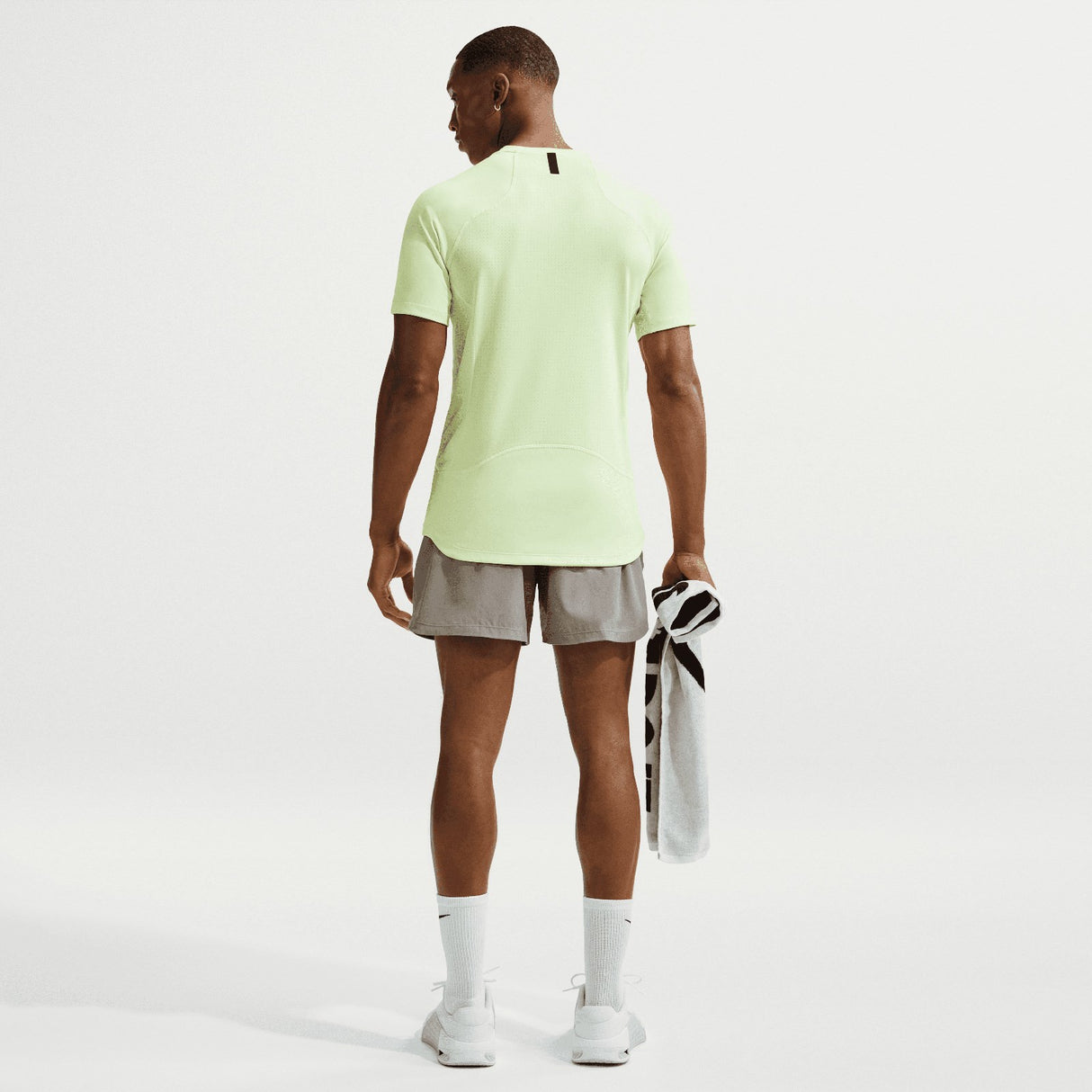 Nike M NP DF NPT 6IN SHORT Green