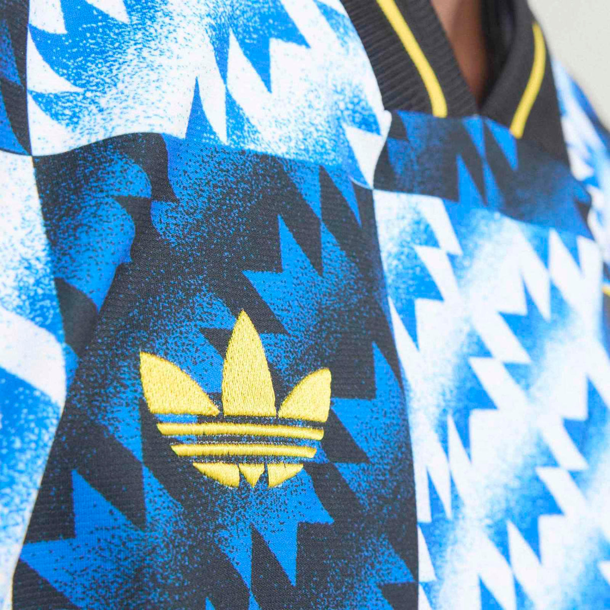 adidas Manchester United Football 2025/26 Adults Jersey