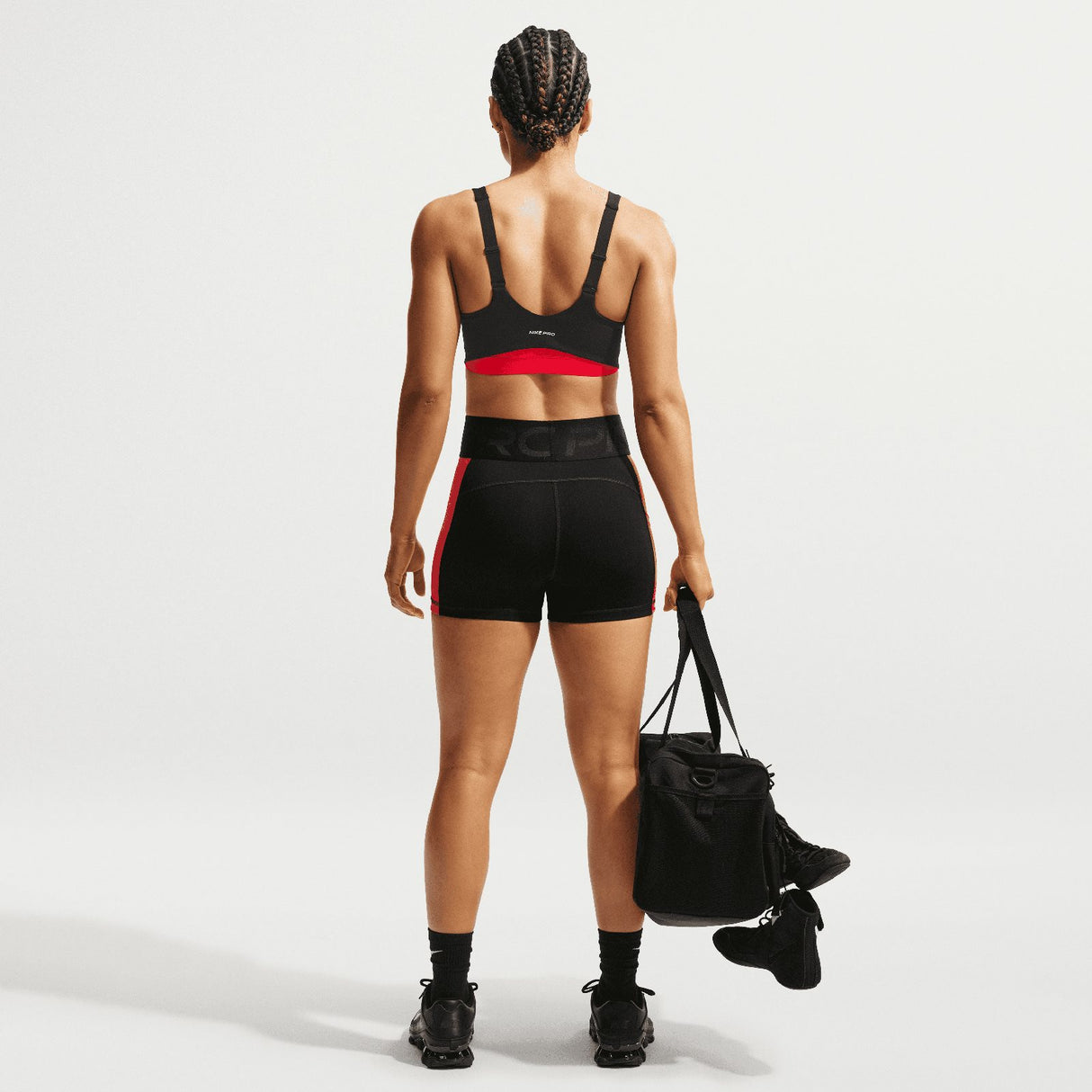 NIKE SCULPT STRAPPY BRA WMS Black