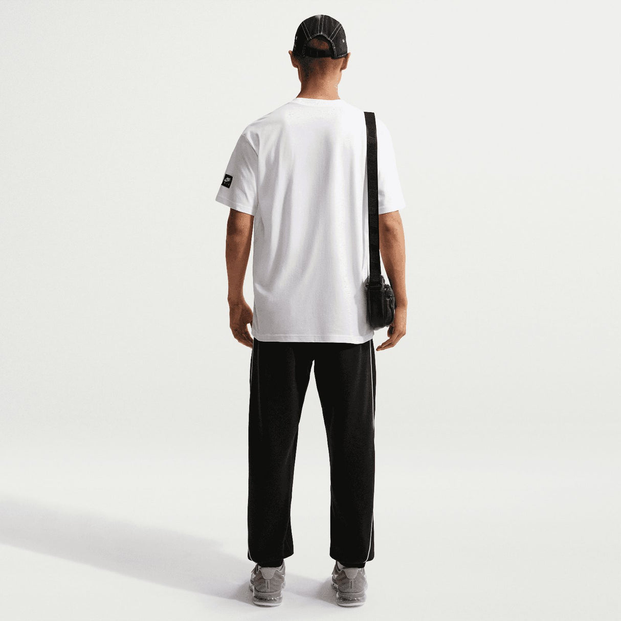 Nike Mens NSW TEE LSE NIKE AIR White