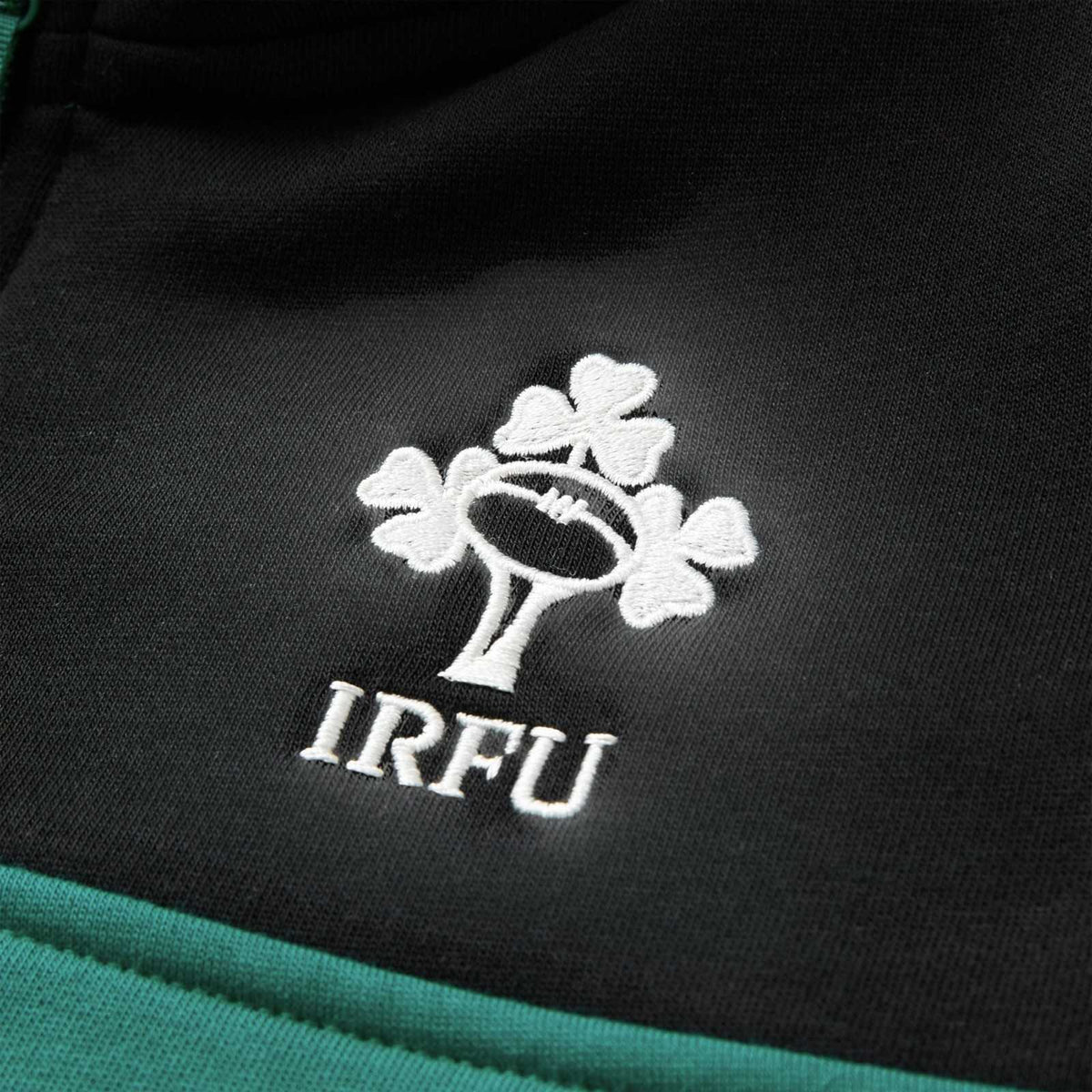 Canterbury IRFU Ireland Rugby 2026/27 Womens Legends Sweatshirt