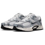 Nike V5 RNR Trainers Grey