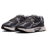 Nike V5 Runner Suede Boys Grey