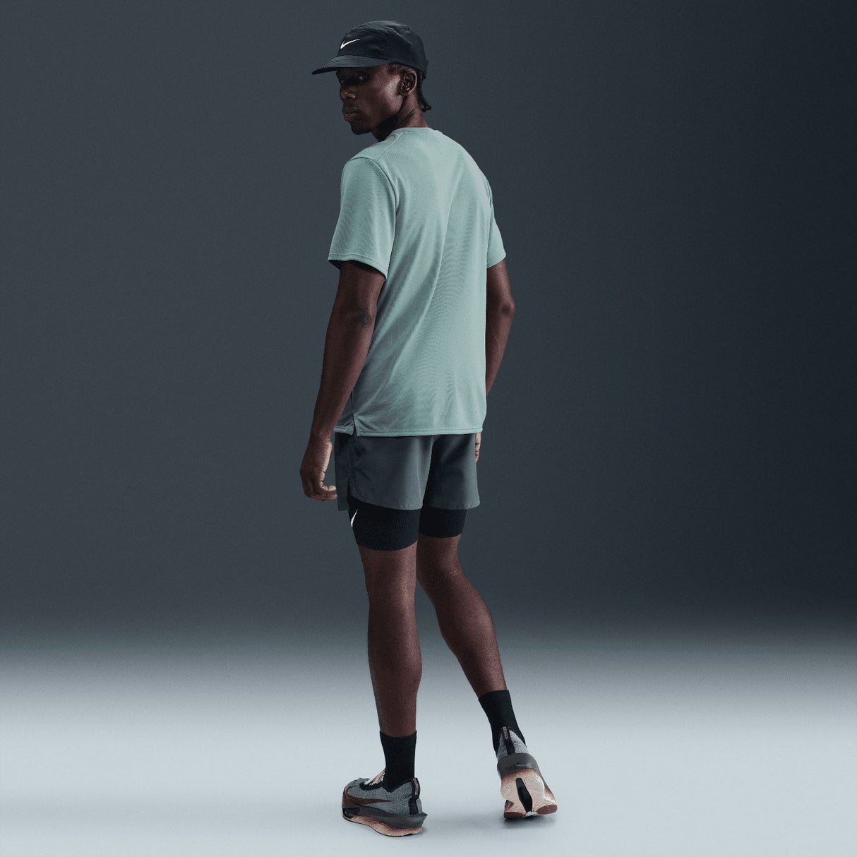 Nike Mens DF UV MILER SS TEE Green