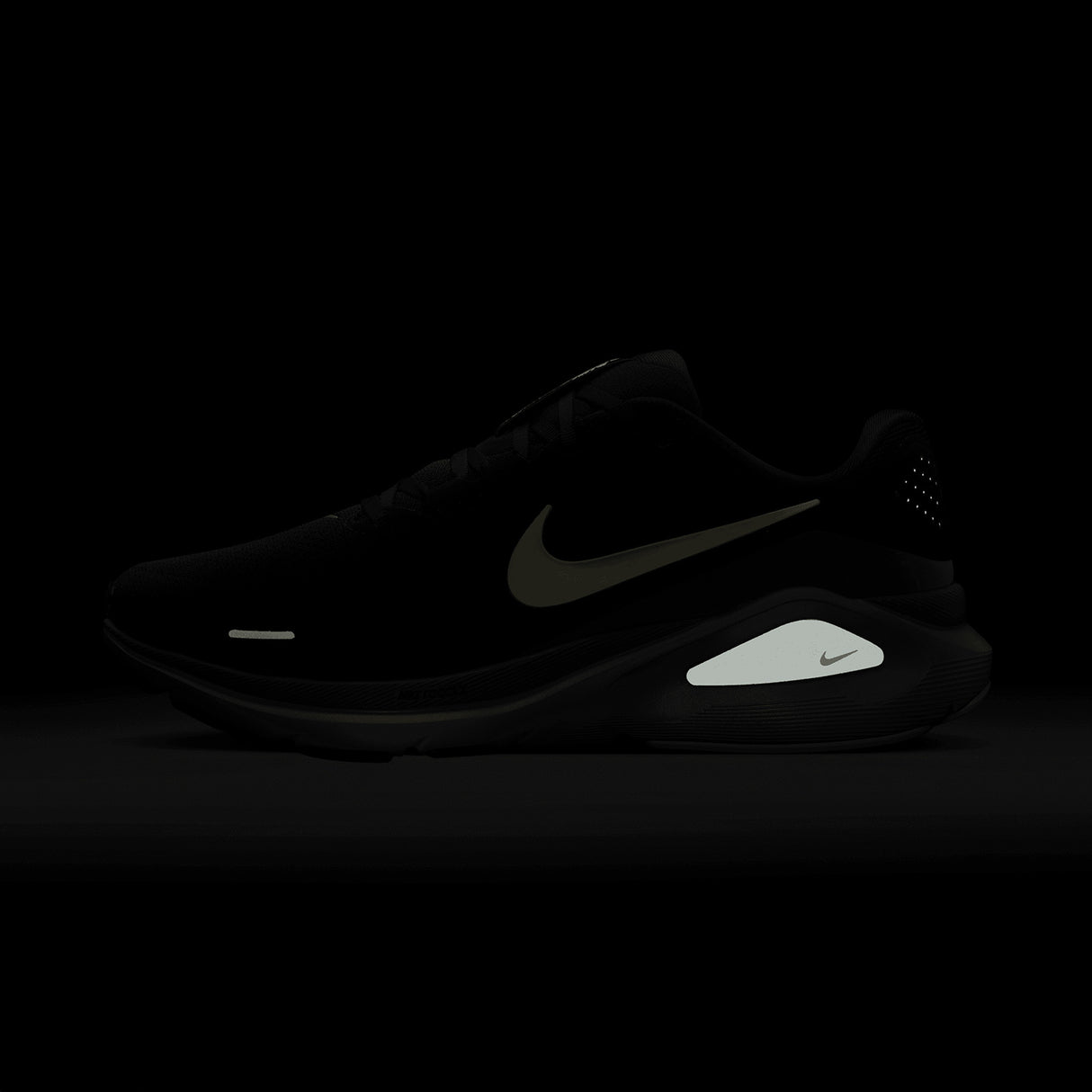 Nike Structure 26 Mens Black