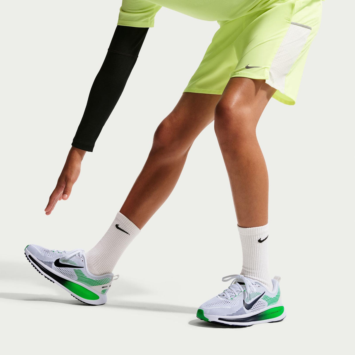 Nike Vomero 18 Boys White